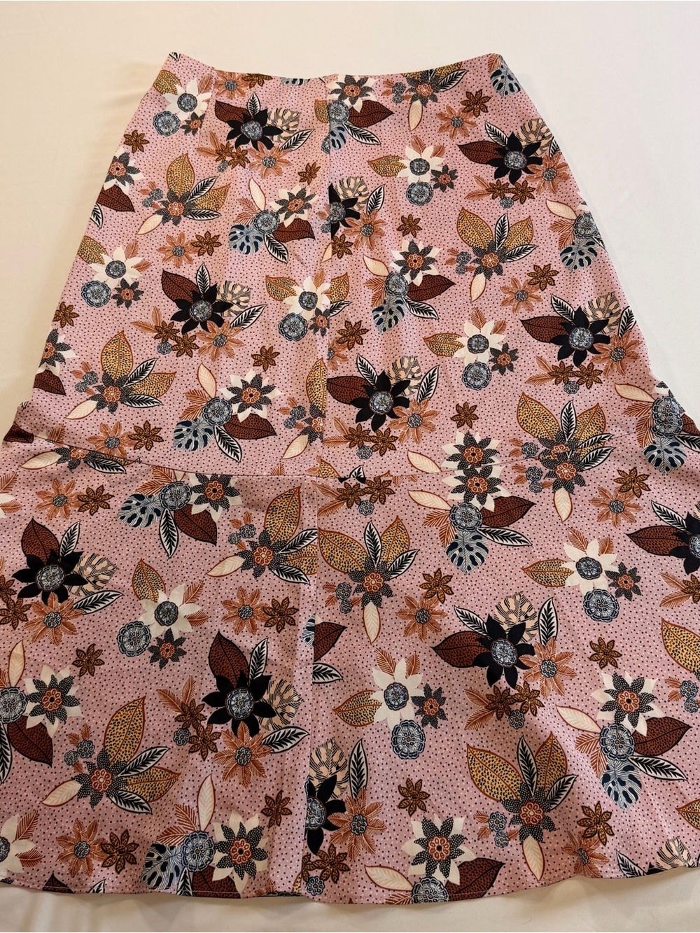 LOFT Pink Floral Fit & Flare Midi Skirt Size 4 Boho